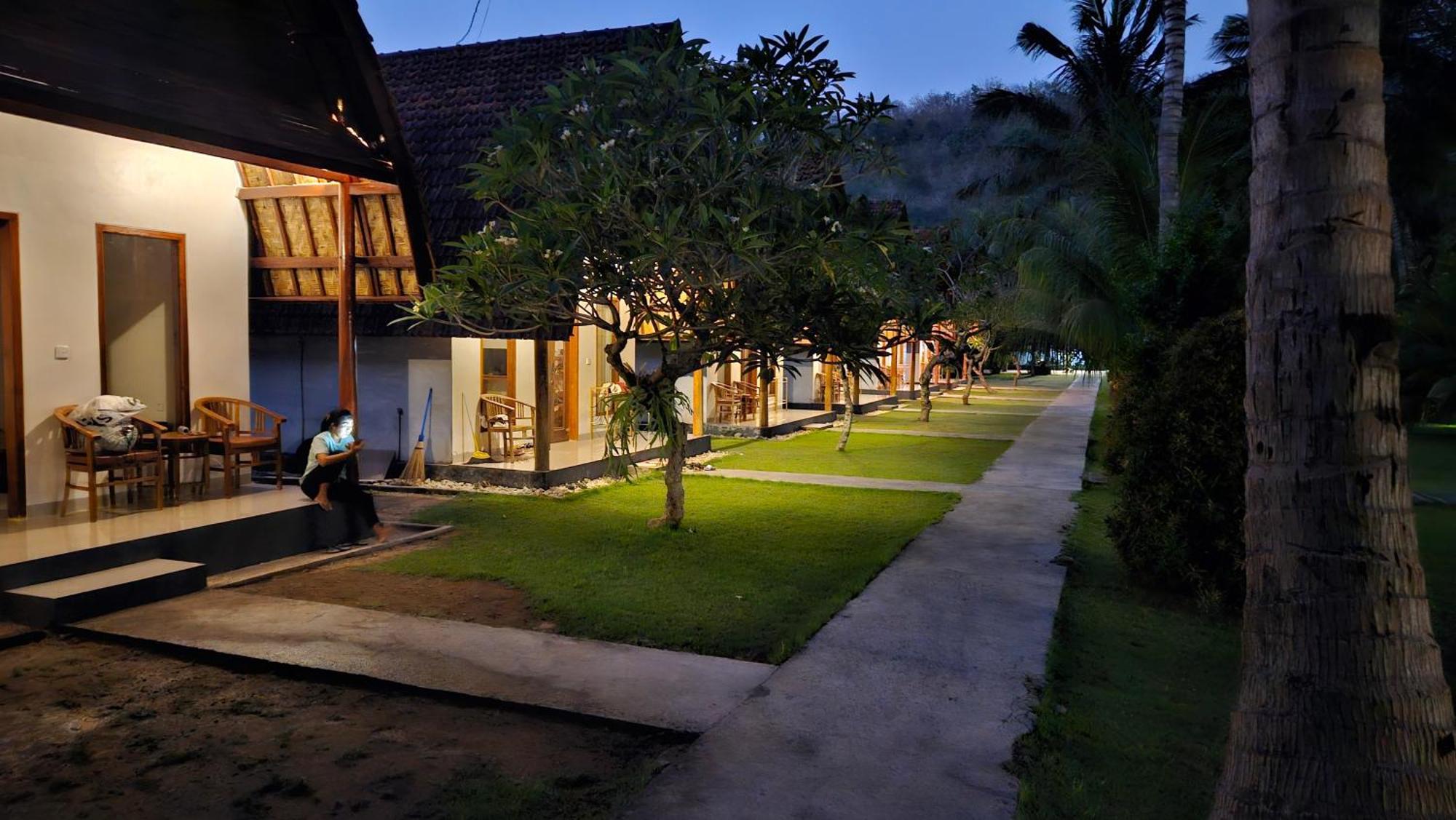 Hotel The Tinsi Toyapakeh Exterior foto