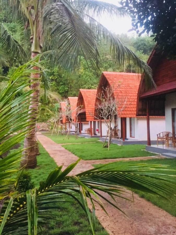 Hotel The Tinsi Toyapakeh Exterior foto